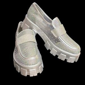 Cape Robbin Abbe Metallic Silver Sparkle Lug Sole Loafers Women's Size 7 Chunky